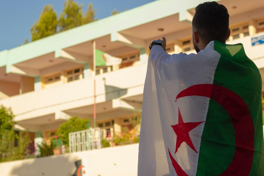 L'ENIGME ALGÉRIENNE 60 ANS APRÈS L'INDÉPENDANCE